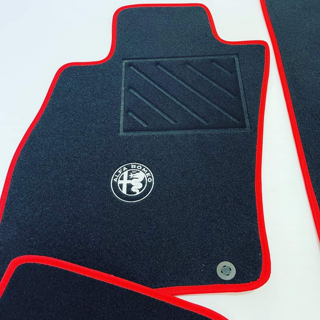 Tappetini auto alfa mito qv / alfa mito logo alfa corse