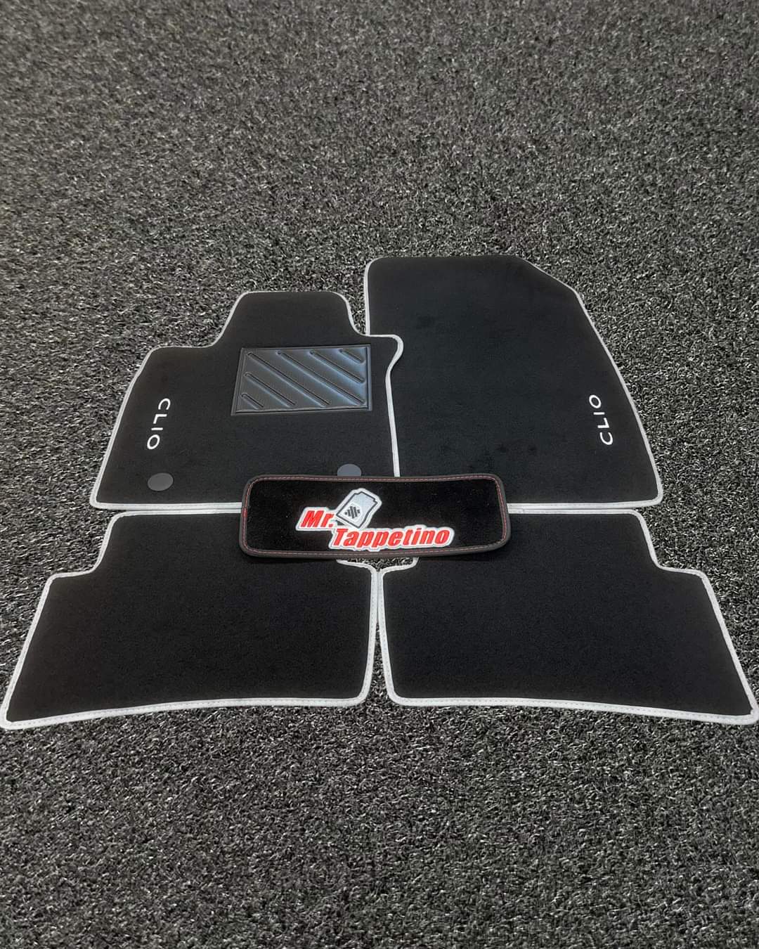 Tappetini logo mod.corse Renault clio 4 RS / Renault clio 4