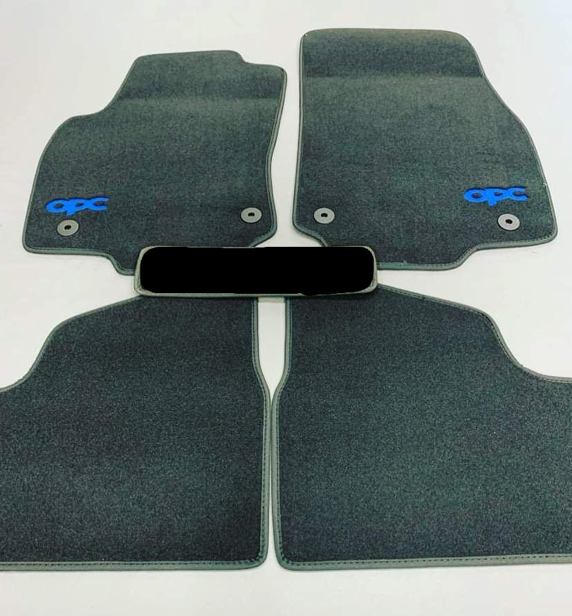 Matten mit Opel Corsa OPC-Logo