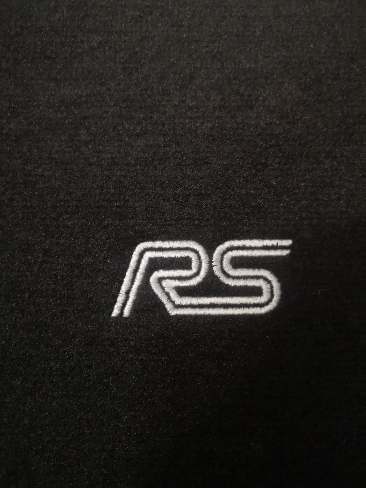 Ford focus RS MK1 1998-2005 premium black velour floor mats with white RS logo and black edge
