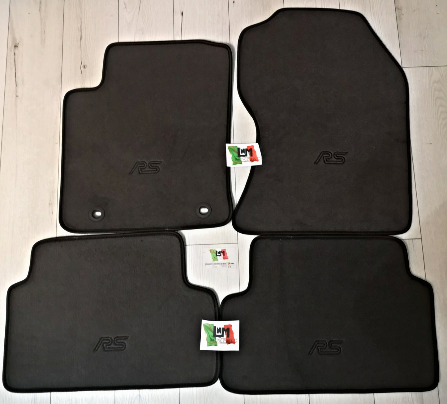 Car mats similar to the original Ford focus RS MK1 1998-2005 premium velvet medium grey + customised RS logo black reproduction original