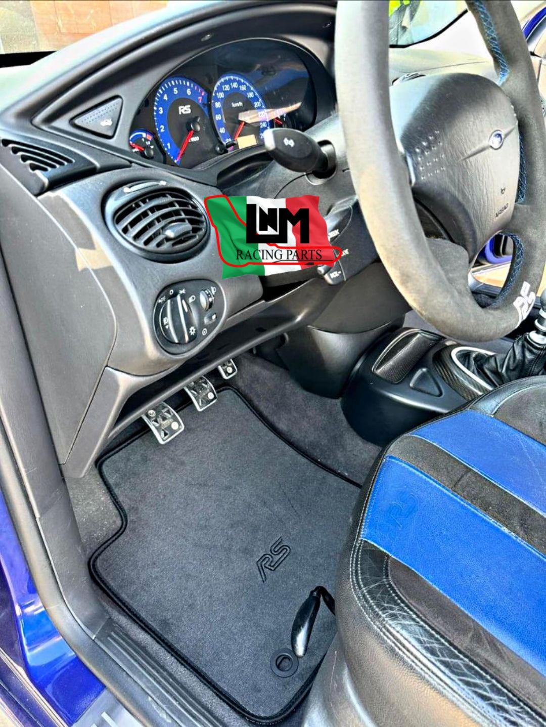 Car mats similar to the original Ford focus RS MK1 1998-2005 premium velvet medium grey + customised RS logo black reproduction original