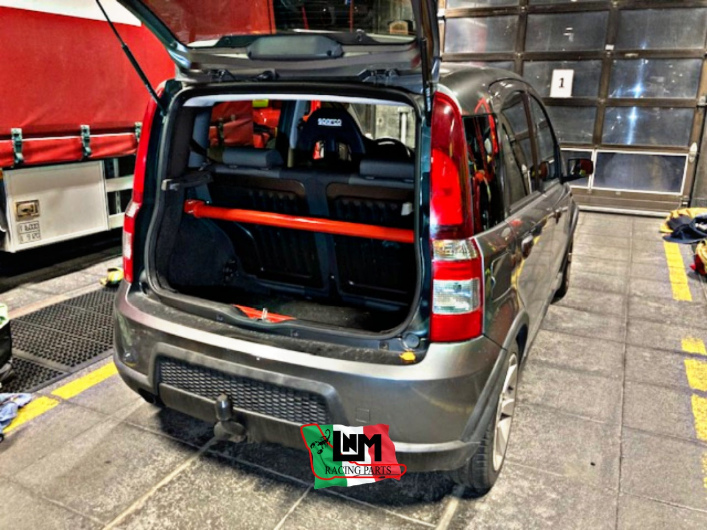 Kit irrigidimento baule barra duomi posteriore LNM fiat panda 100HP / fiat panda 169 mantenendo sedili montati (NO RETE)