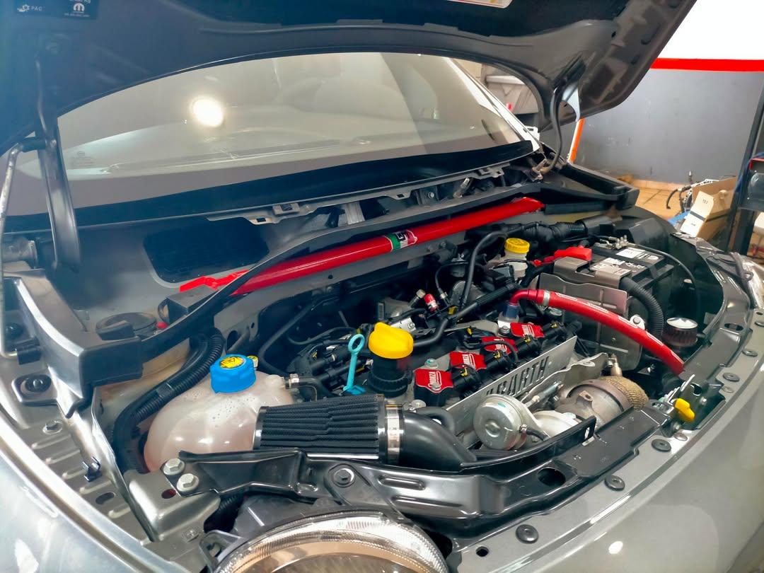 Barra duomi anteriore irrigidimento 500 ABARTH / fiat 500 LNM (no scatola filtro originale)