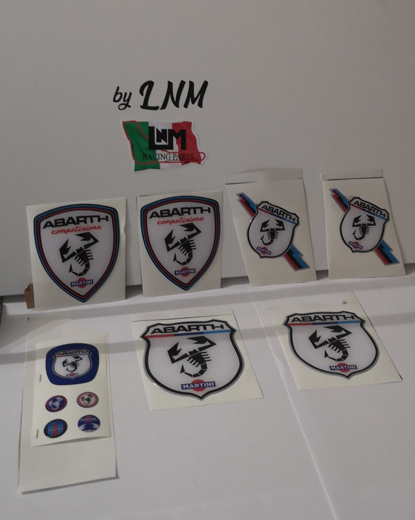 Set loghi stile martini racing 500 ABARTH/ PUNTO ABARTH / EVO ABARTH su misura GEL RESINATO 3D alta adesione e resistenza