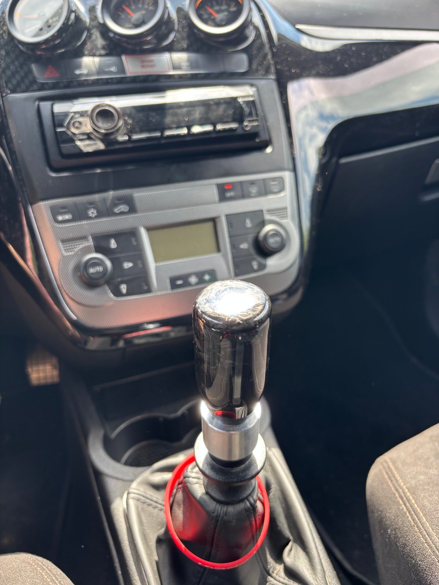 Pomello cambio RACING vera fibra di carbonio anello retro mantenuto alluminio cnc punto abarth / punto evo abarth / alfa mito / fiat punto LNM