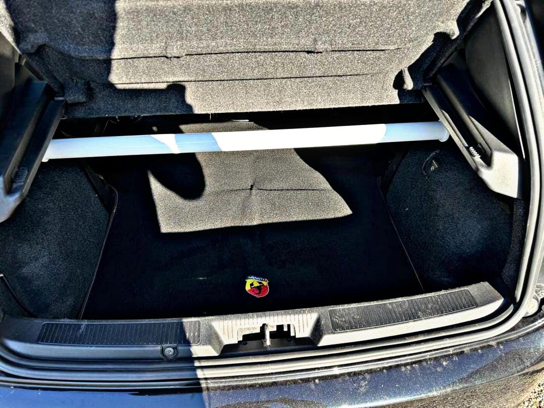 Tappeto baule per Biposto eliminazione sedili posteriori 500abarth / punto abarth / punto evo abarth / alfa mito logo centrale