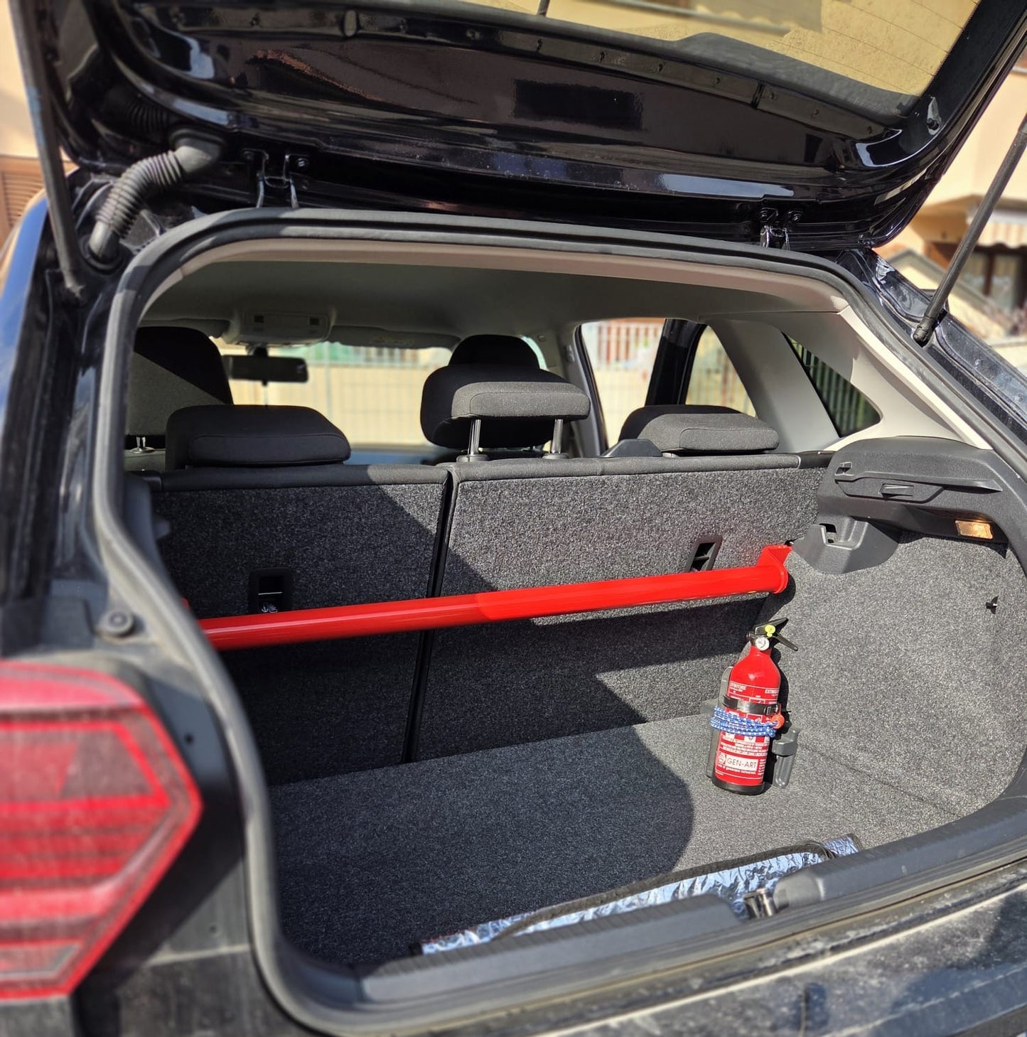 Barra duomi posteriore  irrigidimento baule VW polo  GTI 6 AW